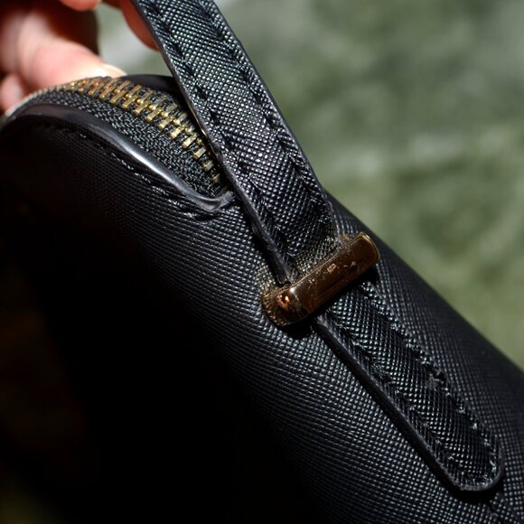 Kate Spade New York - Small Dome Crossbody Bag - Classic Little Black Purse - Picture 10 of 16